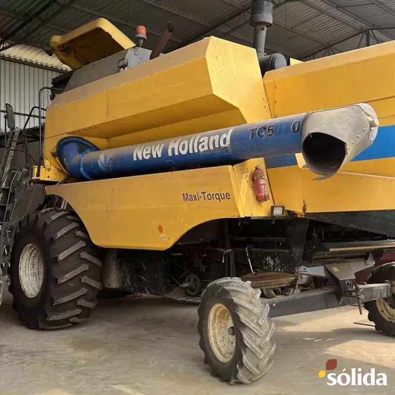 Colheitadeira New Holland TC 5070  Ano 2008