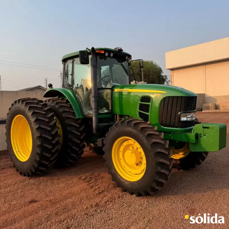 Trator John Deere 6210J Ano 2018